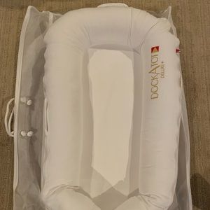 Good Condition Dock A Tot Deluxe +